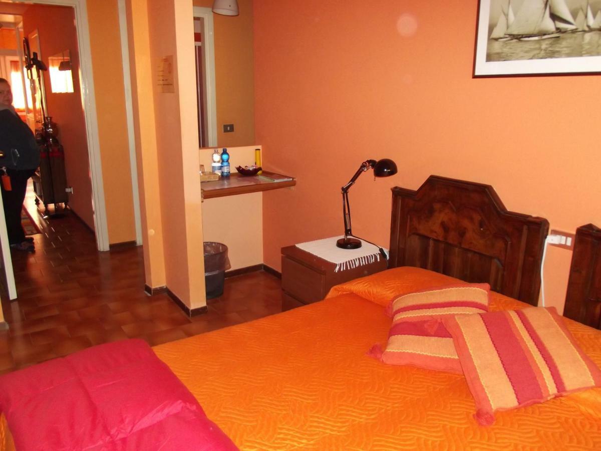 Orange House Bed & Breakfast Varenna Eksteriør bilde