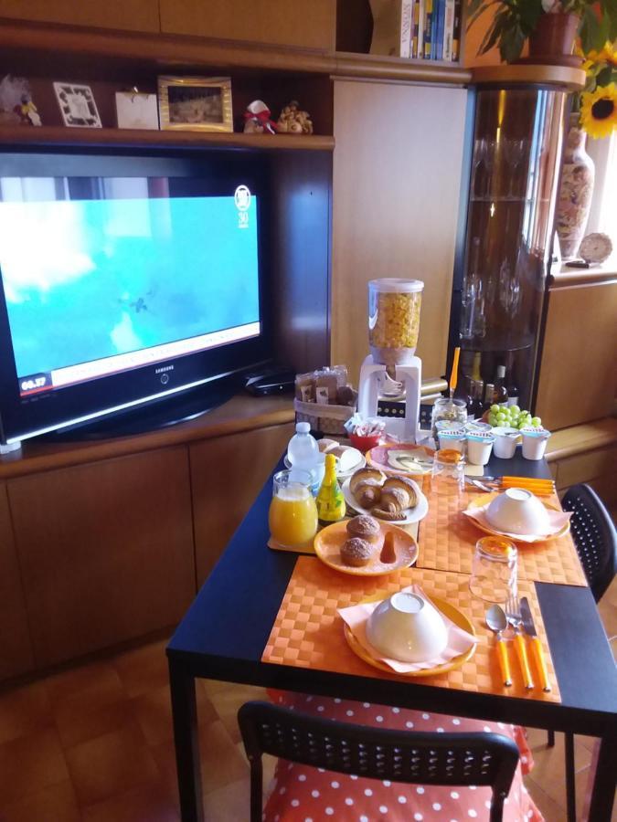 Orange House Bed & Breakfast Varenna Eksteriør bilde